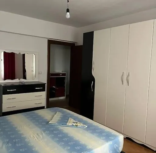 Spacious Apartment-balcony-close Bus Station-self Checkin 24hr-30 Min Airport Tirana