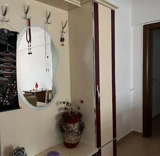 Spacious Apartment-balcony-close Bus Station-self Checkin 24hr-30 Min Airport Apartamento Tirana