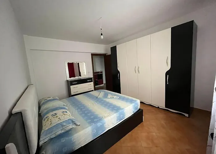 Spacious Apartment-balcony-close Bus Station-self Checkin 24hr-30 Min Airport Apartamento *