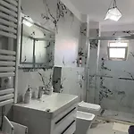 Spacious Apartment-balcony-close Bus Station-self Checkin 24hr-30 Min Airport