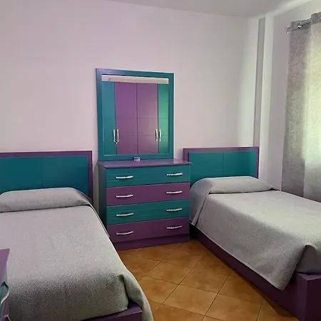 Spacious Apartment-balcony-close Bus Station-self Checkin 24hr-30 Min Airport Tirana