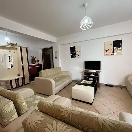 Apartment Spacious Apartment-balcony-close Bus Station-self Checkin 24hr-30 Min Airport